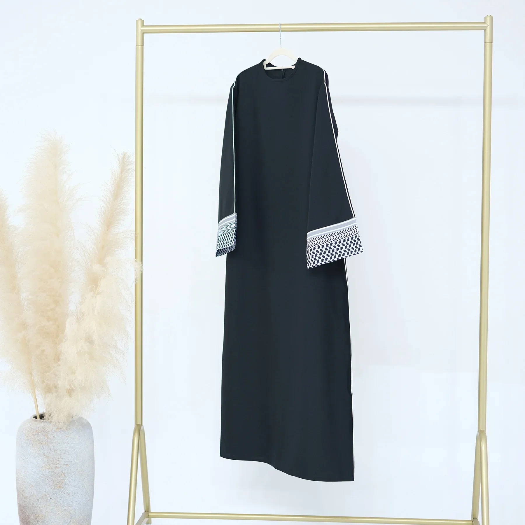 Abaya en lin de coton fermé pour femmes - Robe Hijab musulmane Luxe - image de produit 8